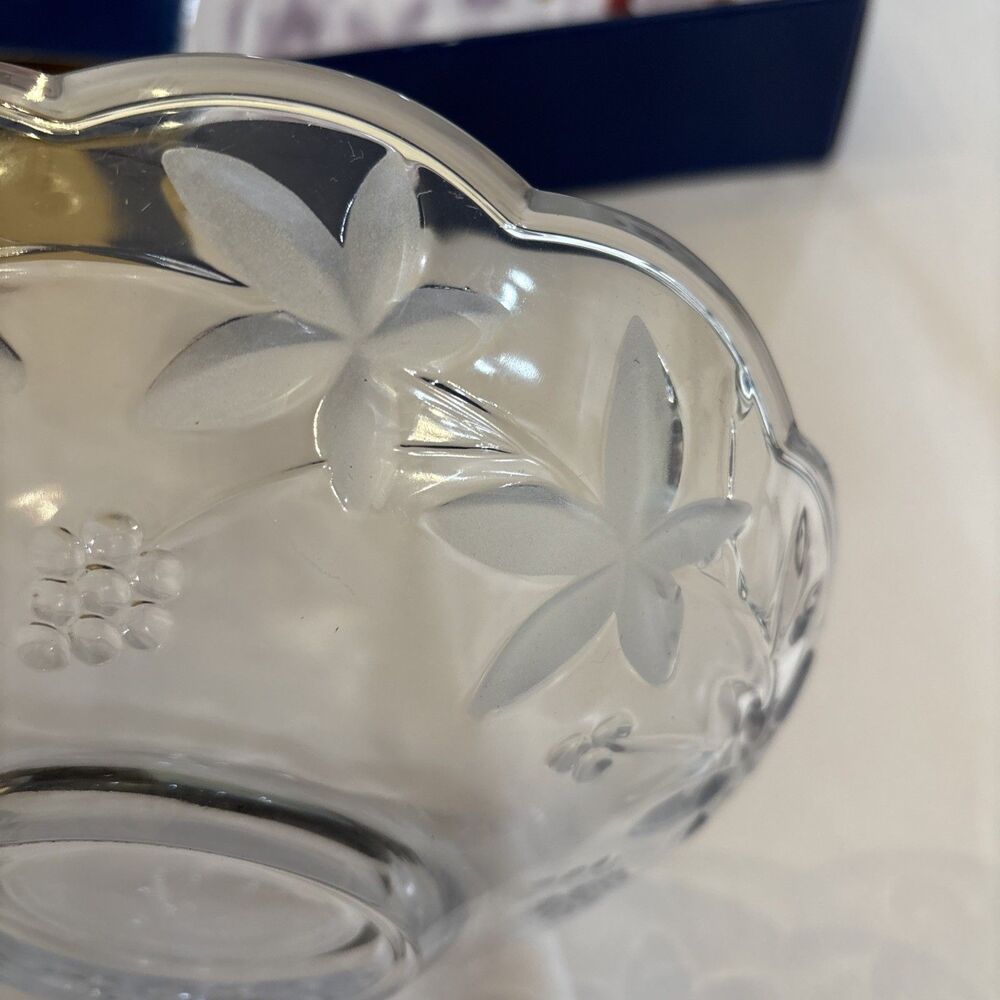 NIB Mikasa Garden Terrace Crystal Bowl 8.5" - WY923/257 New In Box Glass Etched